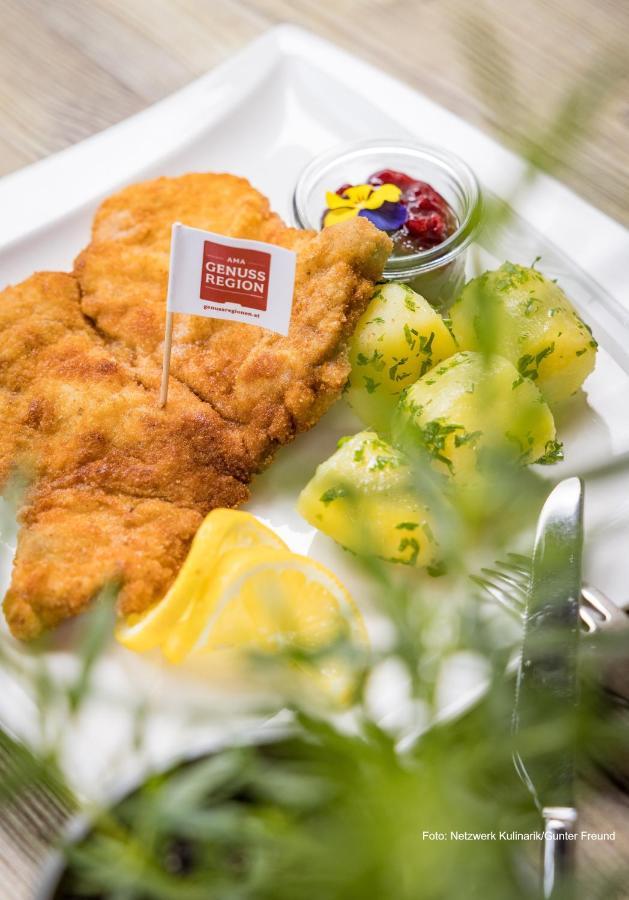 Restaurant - Cafe - Pension Hassler Берг  Экстерьер фото