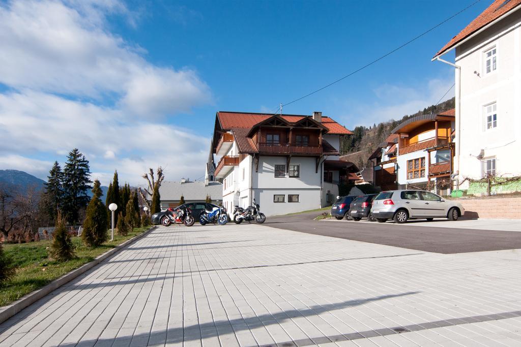 Restaurant - Cafe - Pension Hassler Берг  Экстерьер фото